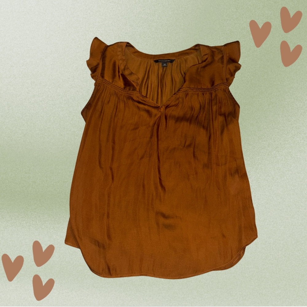 Women's Ruffled brown fall blouse from banana republic size XS